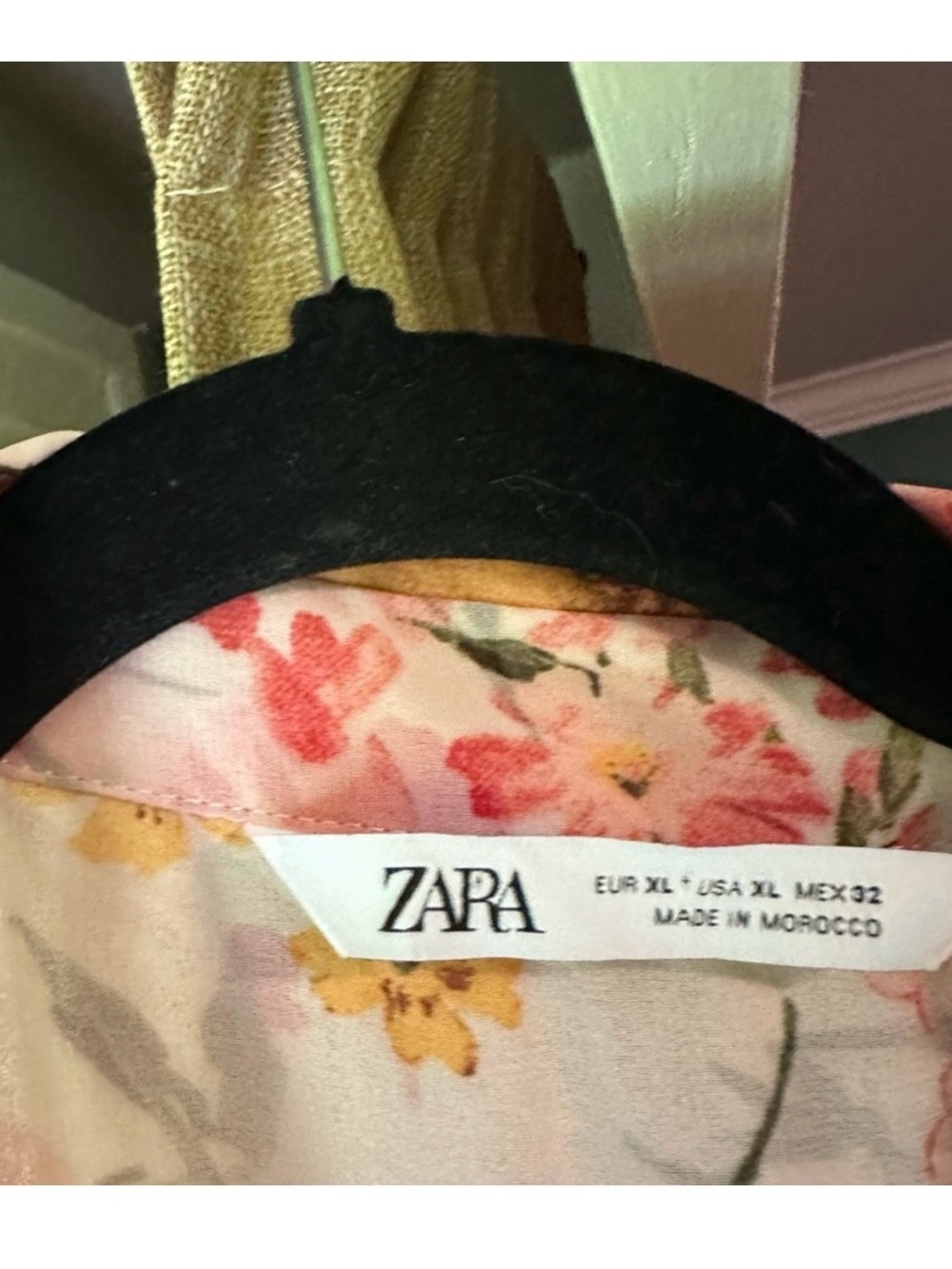 Zara Cream Floral Tiered Button-Front Midi Dress with Pink and Yellow Blooms - Picture 3 of 4